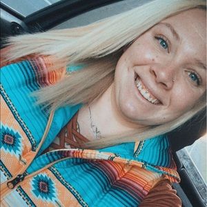Meet your Posher, Nicole